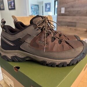 KEEN Targhee III Waterproof Hiking Trail Shoes Men's Size 15